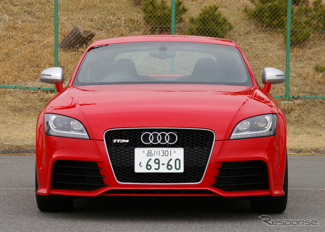 TT RSクーペ