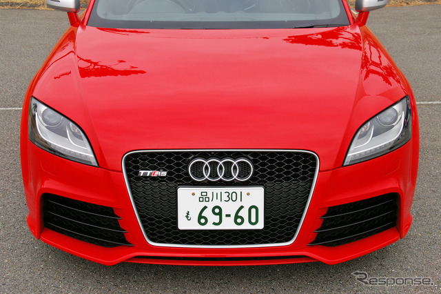 TT RSクーペ