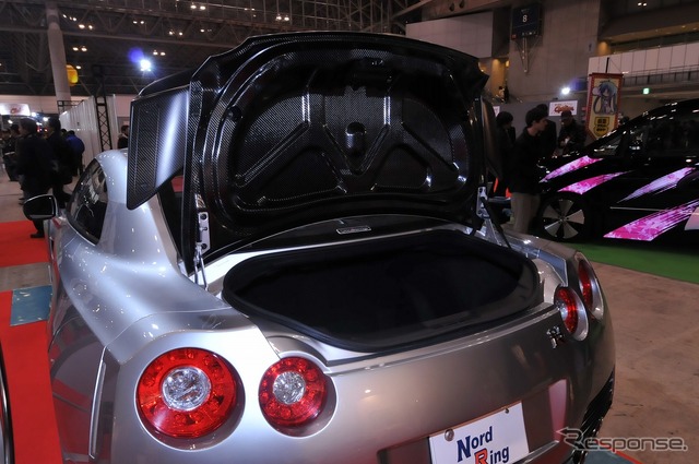 日産 GT-R カーボンパーツ装着車(ベストカー)
