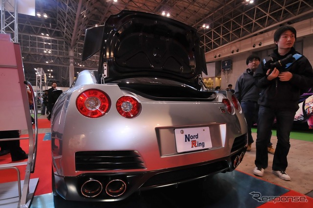 日産 GT-R カーボンパーツ装着車(ベストカー)