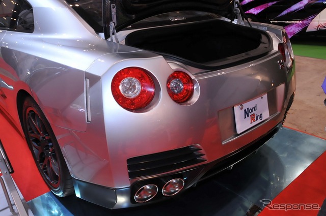 日産 GT-R カーボンパーツ装着車(ベストカー)