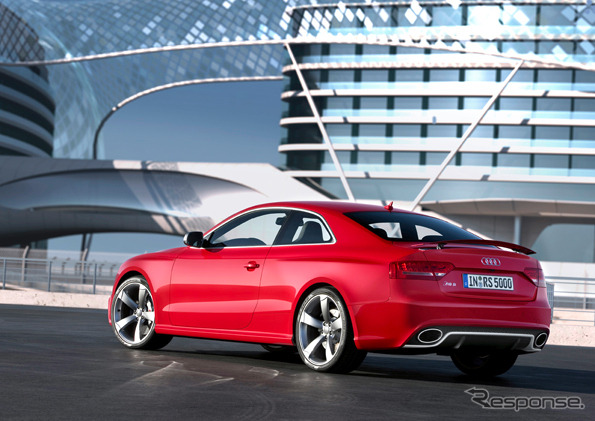アウディ RS5