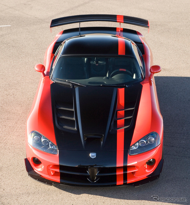バイパーSRT10ACR