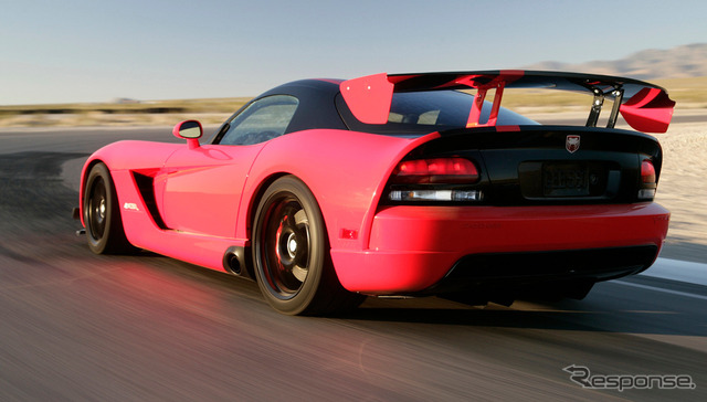 バイパーSRT10ACR