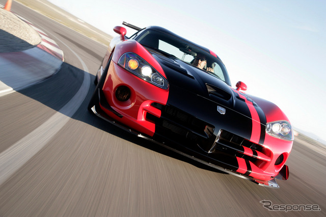 バイパーSRT10ACR