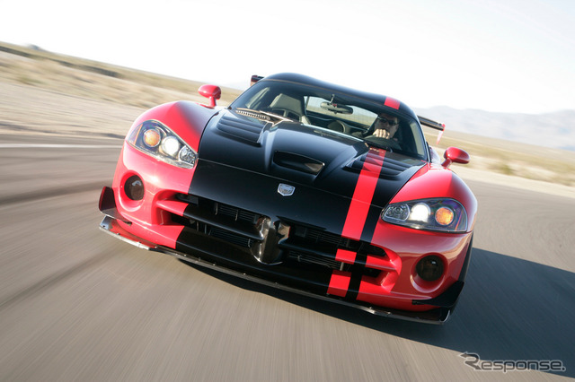 バイパーSRT10ACR