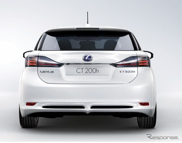 レクサス CT200h