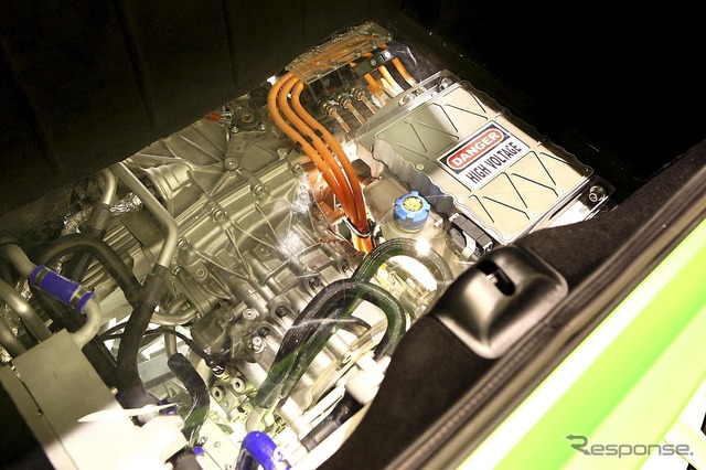 フェラーリ 599のハイブリッド実験車 HY-KERS