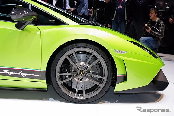 ランボルギーニ・ガヤルドLP570-4スーパーレジェーラ