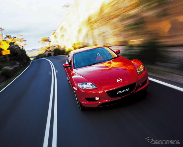 【マツダ『RX-8』発表】ロータリーだ! 4ドア・4シーターだ!! スポーツだ!!!