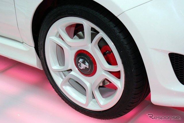 アバルト 500C