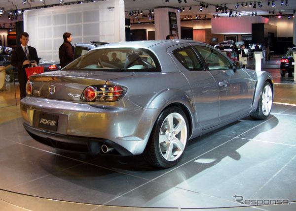 【マツダ『RX-8』発表】スポーツカー＝2ドアという固定観念は北米市場に恩恵も