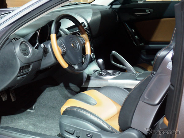 【マツダ『RX-8』発表】スポーツカー＝2ドアという固定観念は北米市場に恩恵も