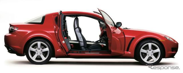 【マツダ『RX-8』発表】人間を乗せる空間を犠牲にしないスポーツカー