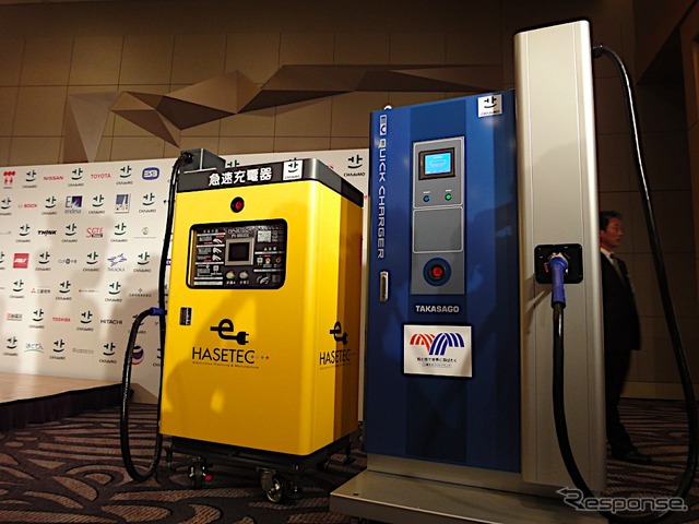 ハセテック製の「急速充電器」とTAKASAGO製の「TQVC500M2」