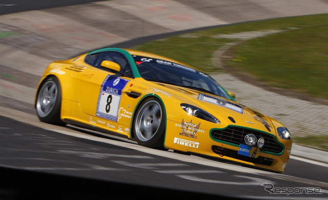 ヴァンテージGT4