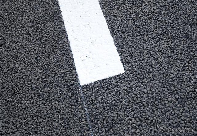高機能舗装路面