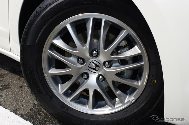 スターファイア RS-C2.0 サイズは標準装着タイヤと同寸