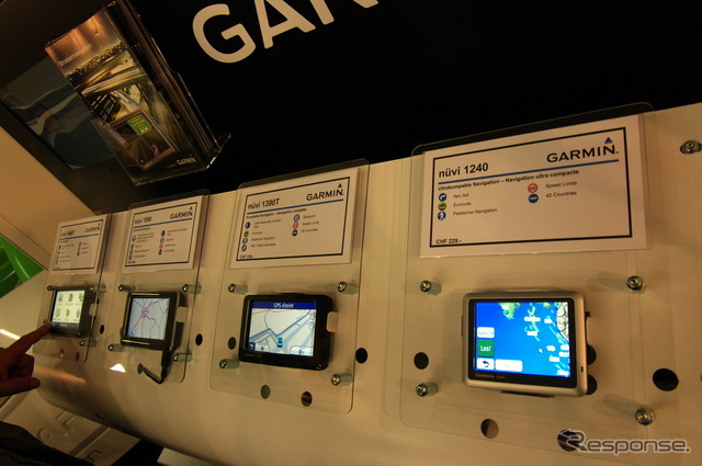 GARMIN nuviシリーズのラインナップ展示