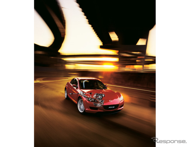 【マツダ『RX-8』発表】緊張し、高揚してくるデザインを