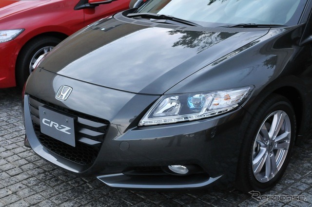 CR-Z。ダークピューター・メタリック