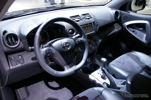 トヨタ RAV4
