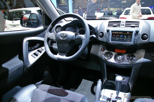 トヨタ RAV4