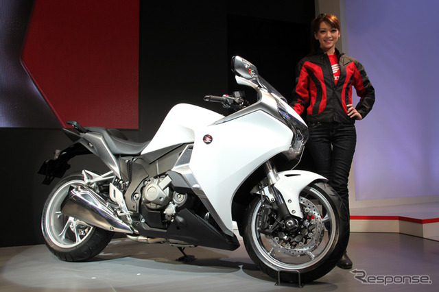 ホンダVFR1200F デュアルクラッチトランスミッション