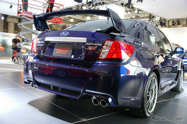 スバル インプレッサ WRX STI 4ドアセダン