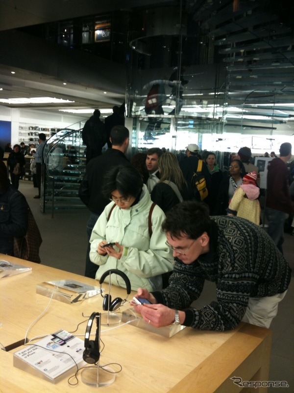 アップルストア内