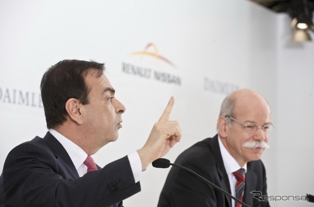ゴーン社長（向かって左）とツェッチェ会長