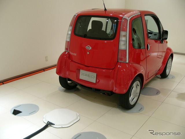 日産は非接触充電を利用したインフラ整備についても計画している