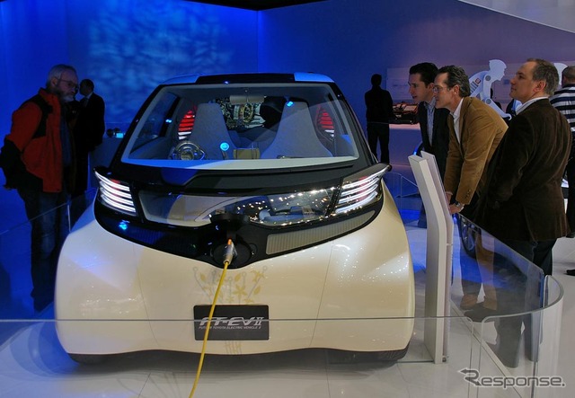 電気自動車コンセプトの FT-EV II
