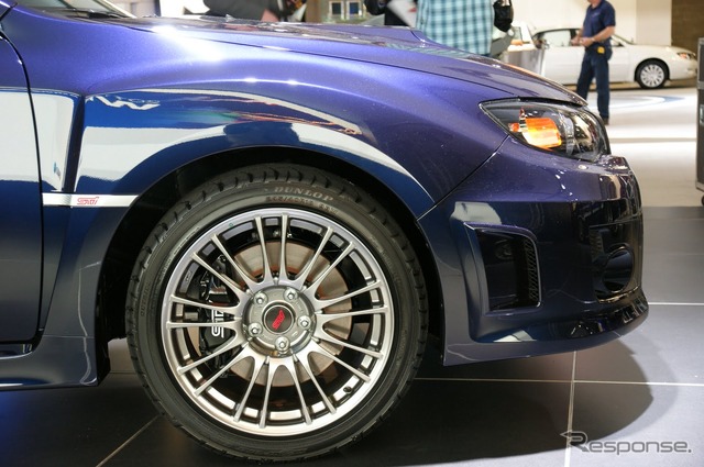 スバル インプレッサWRX STI(4ドアセダン)