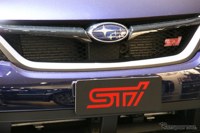 スバル インプレッサWRX STI(4ドアセダン)