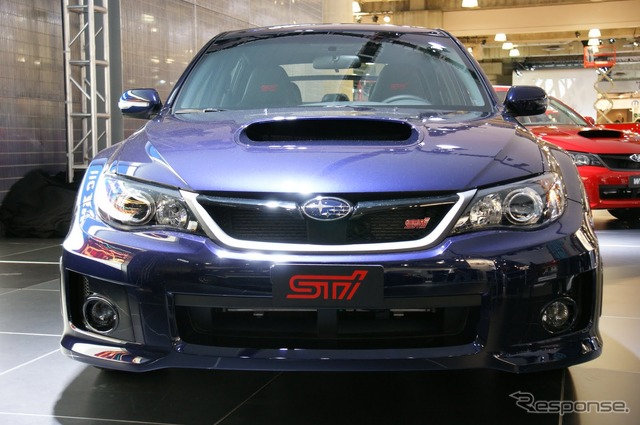 スバル インプレッサWRX STI(4ドアセダン)