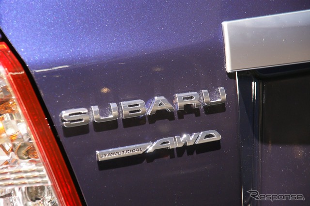 スバル インプレッサWRX STI(4ドアセダン)