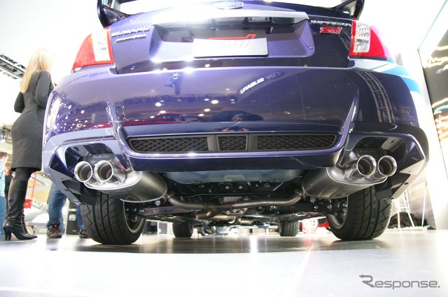 スバル インプレッサWRX STI(4ドアセダン)