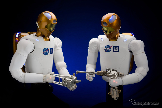 ヒューマノイドロボット Robonaut2