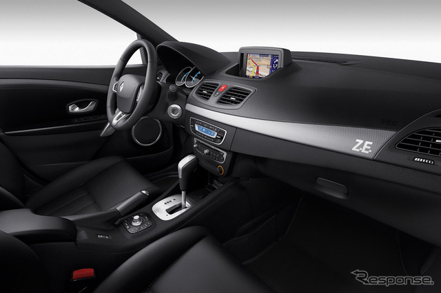 フルエンス Z.E. 市販モデル
