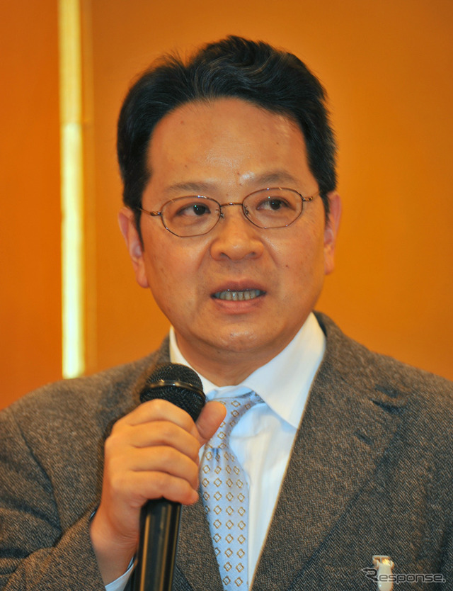新会長に就任した荒井寿一氏。(撮影=中島みなみ)