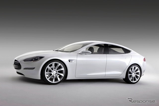 パナソニック製バッテリーが搭載されるモデルS