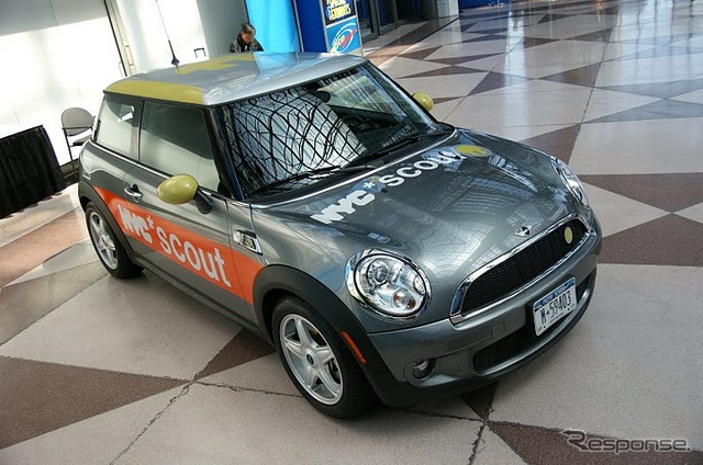 EVパビリオンに展示された MINI E