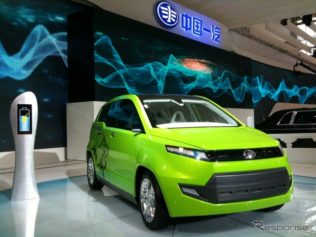 会場で発表されたEV