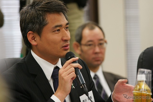 27日に行われた事業仕分けでは、自動車アセスメントの必要性が焦点となった。(写真=ISHIDA Shinichi)