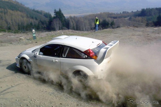 【WRC写真蔵】これを見ろ!! ---2003年型フォード『フォーカスRS WRC』