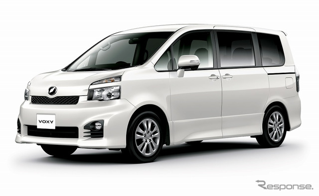 ヴォクシー ZS (7人乗り・2WD)