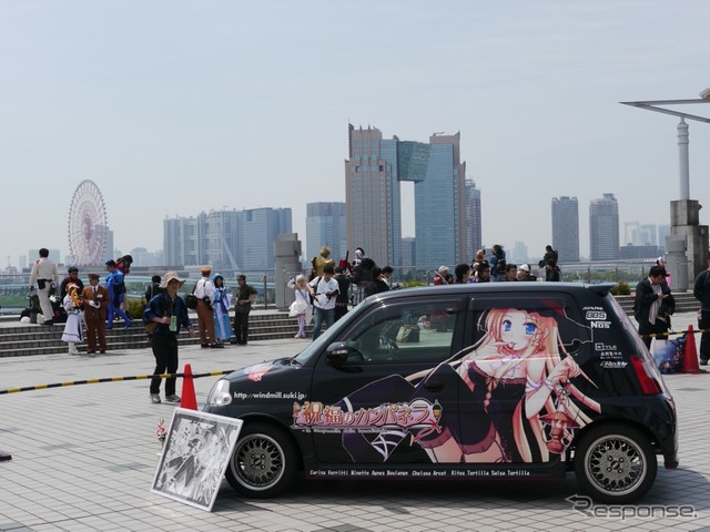 東京ビッグサイトでコスプレイベント開催、とあるアニメキャラや痛車が登場