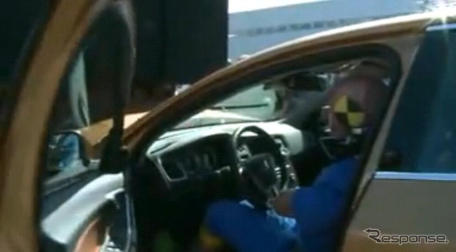 S60の自動ブレーキデモ