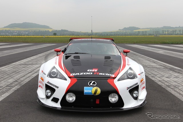 レクサス LFAでニュル24時間耐久レースに参戦